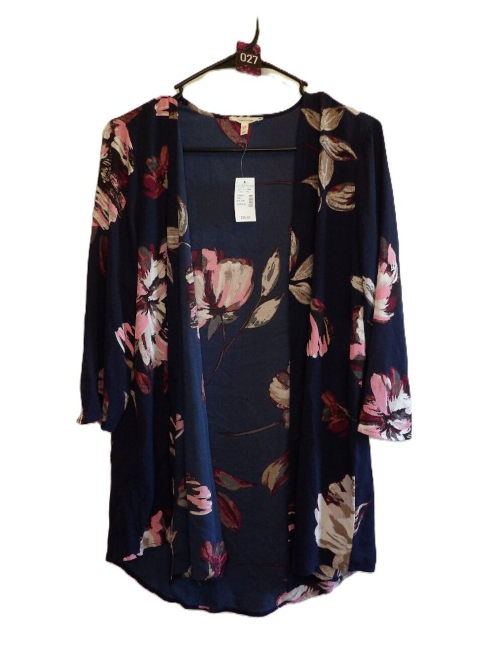 Maurices, NWT Navy blue with pink floral lightweight kimono (Women's medium)